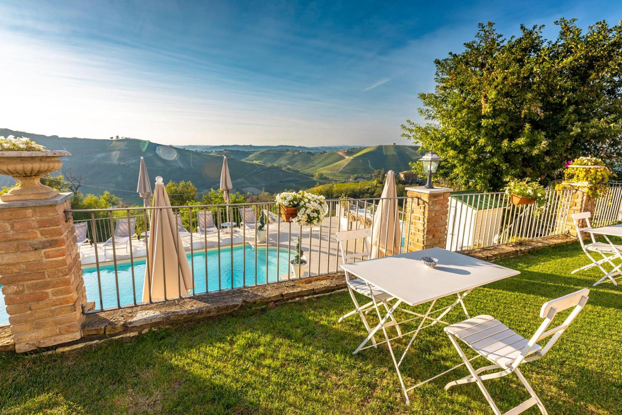 Locanda San Giorgio Neviglie Екстериор снимка